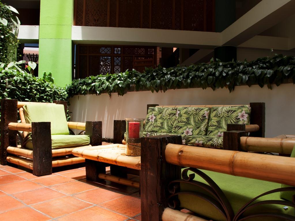 Armenia Hotel Экстерьер фото