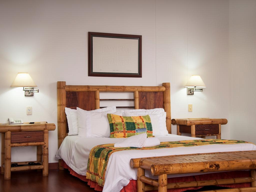 Armenia Hotel Экстерьер фото